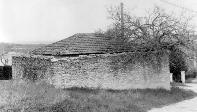Vue du bâtiment de la poudrière après la guerre